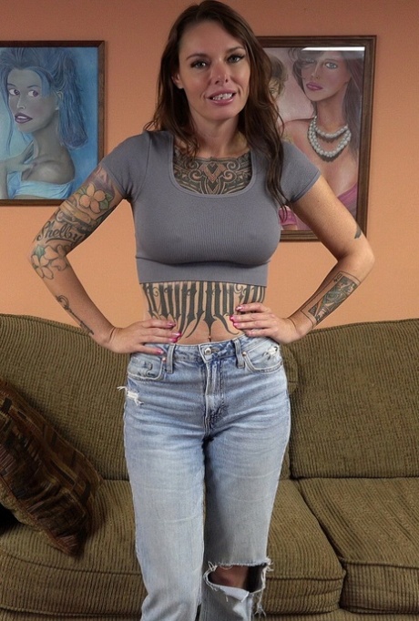 zralá brunetka pěkné xxx obrázek