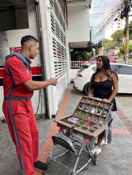 big tits public sexy nudes pics
