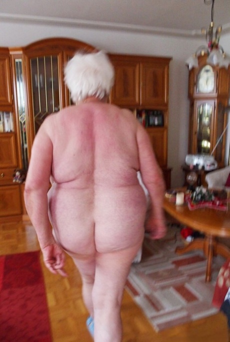 abuela tetas caídas sexy desnuda galerías
