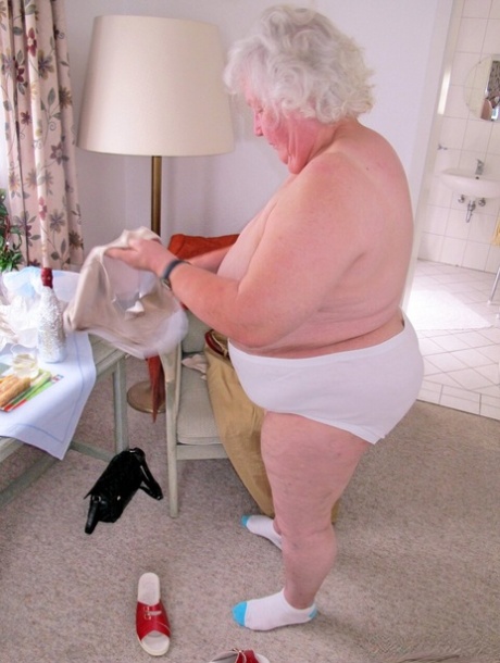 gammal fet mormor exklusiv perfekt foto
