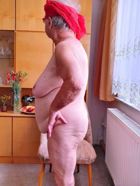 granny big boobs sexy img