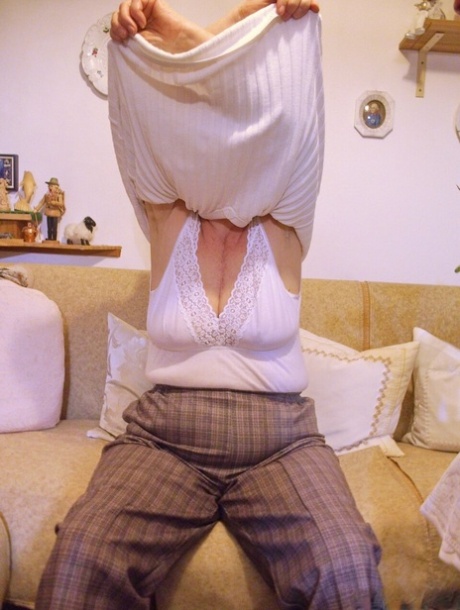 big saggy tits erotic picture