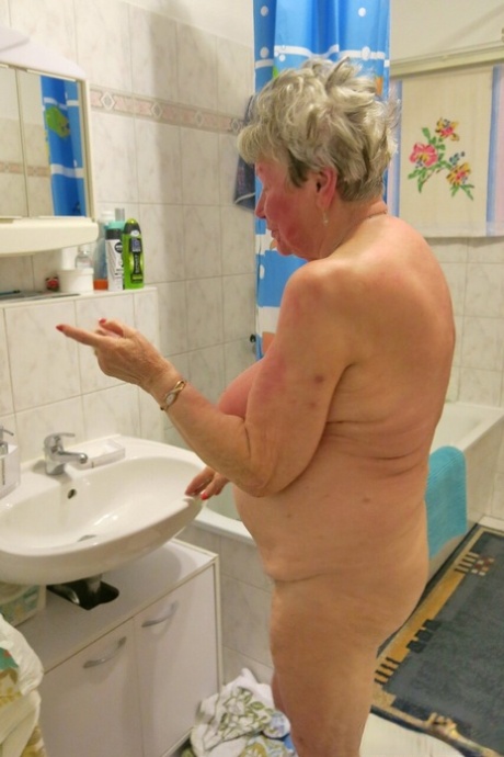 stará tlustá babička top hezká img