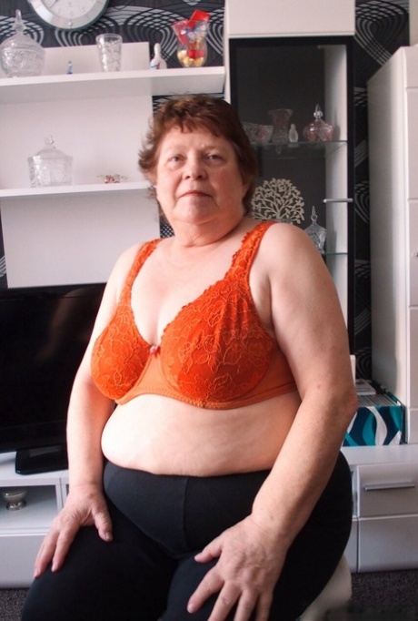 very old granny free porn photo