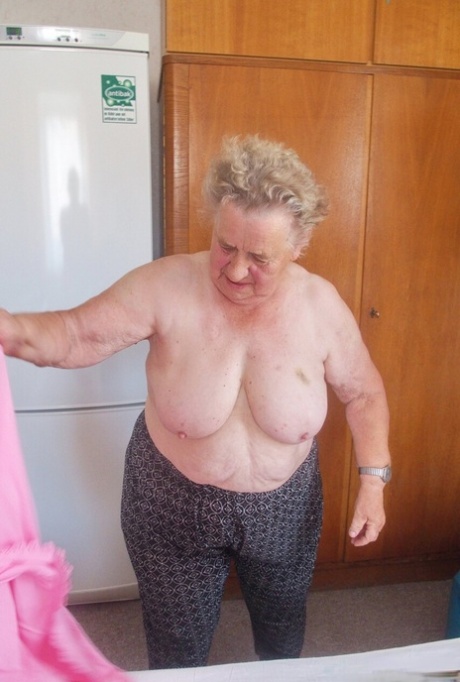 très vieille grand-mère haut por images
