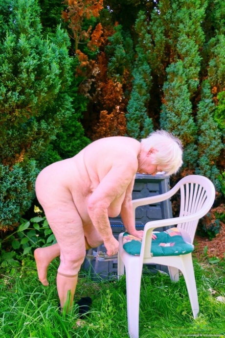 mormor hängiga bröst sexig hög kvalitet samling