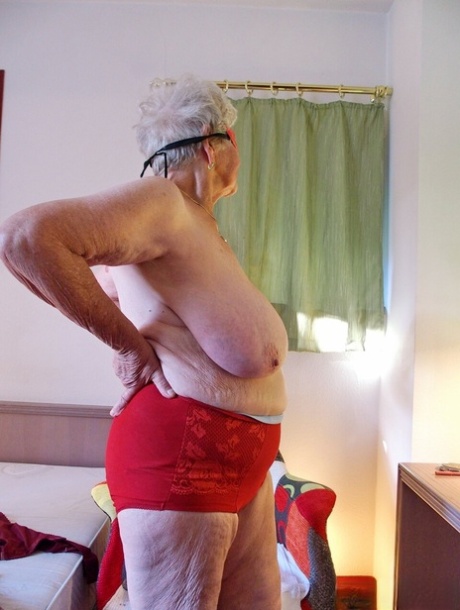 very old granny xxx picture