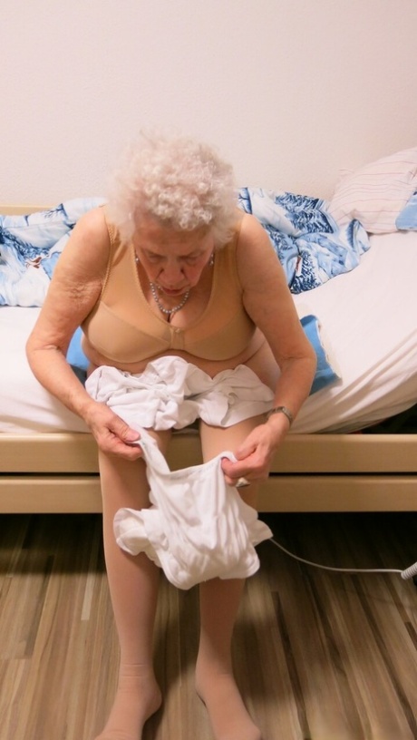 alte Oma schöne sex archiv