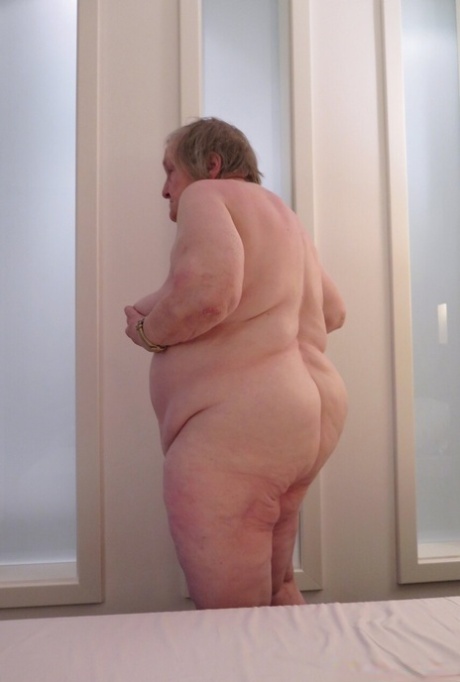 fat granny hot naked pics