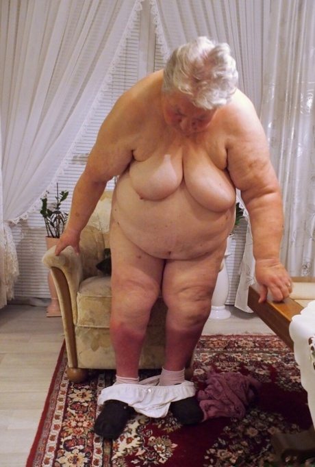 granny undressing hot naked pics