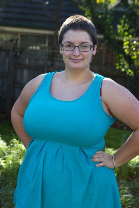 chubby amateur porno photos