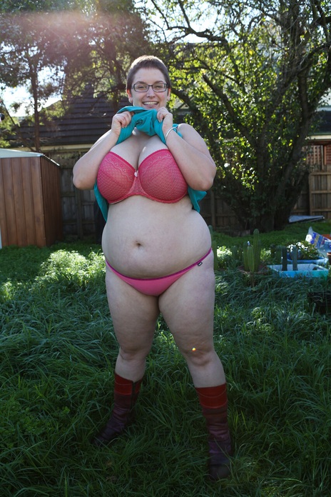 bbw户外 成人 圖片