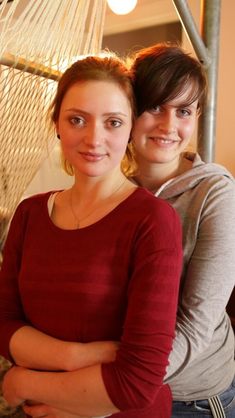 amateur lesbian art xxx photo
