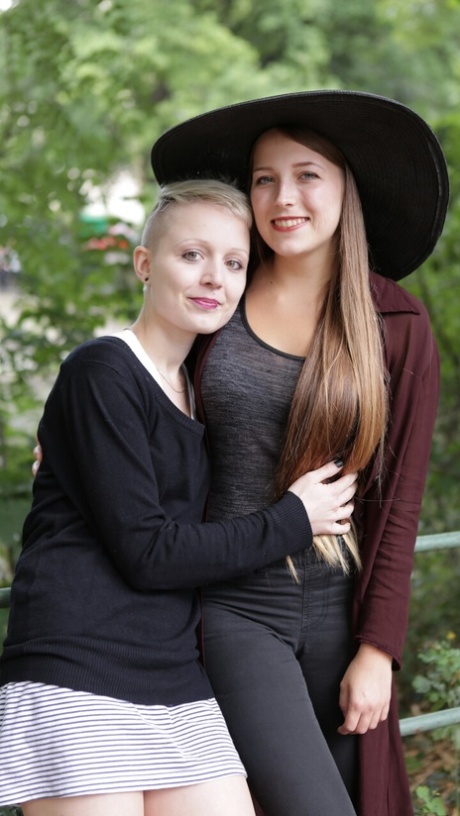 lesbian skirt adult pics