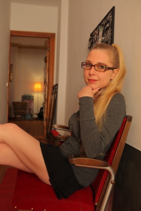 blonde glasses free nude photos