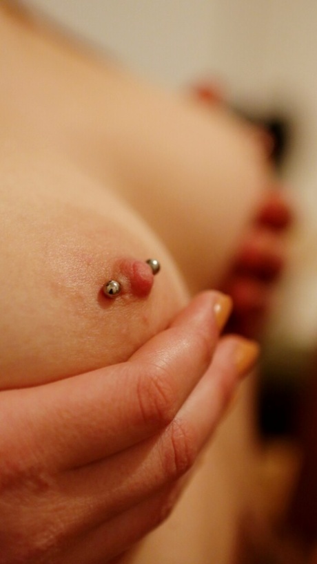 gros seins percés sexy gratuit galerie