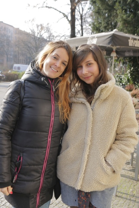 nie nago sztuka hd galeria