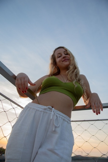 krągła blondynka akty w jakości hd galerie