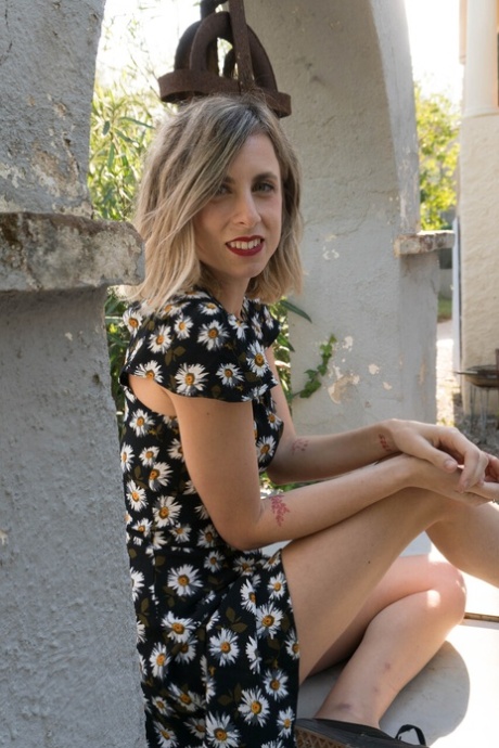 brytyjska blondynka niezłe xxx galerie