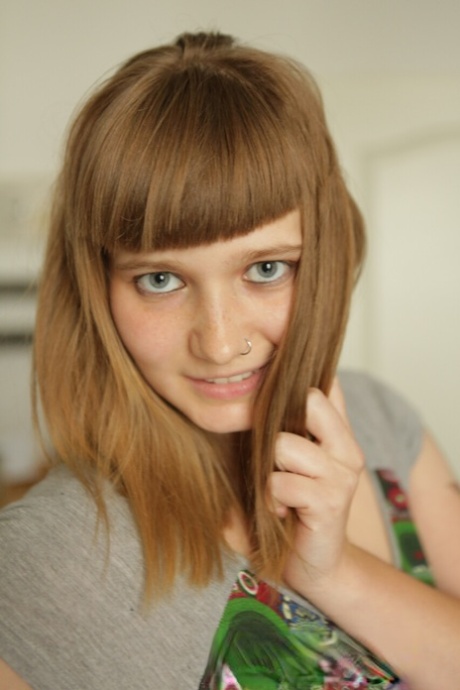 sólo s velkými prsy krásné porno obraz