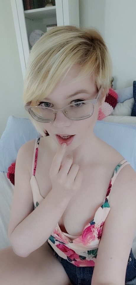 blonde glasses hot xxx pics