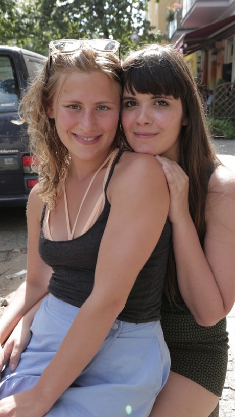 chubby skirt free pictures