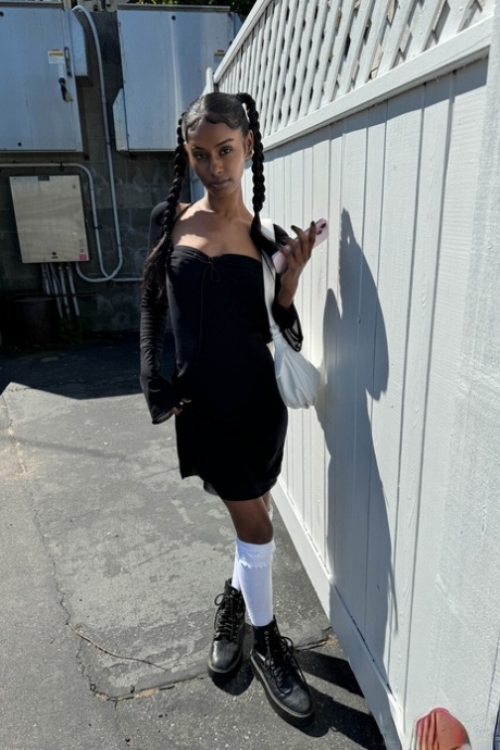 petite ebony teen sexy nude pics
