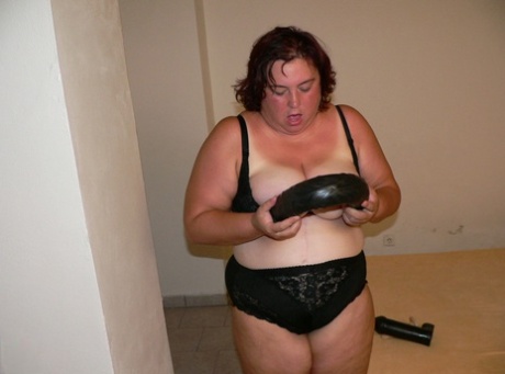 huge dildo nudes img