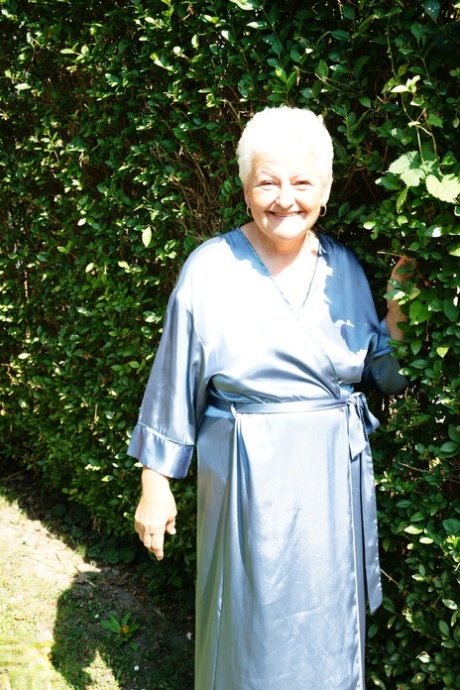 heel oude oma toppie mooi verzameling