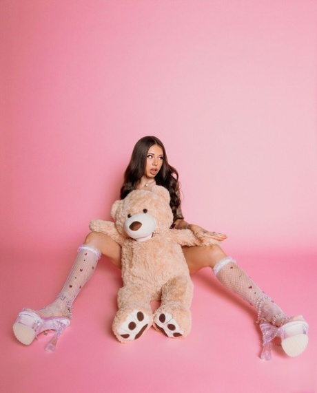 female model nice pic