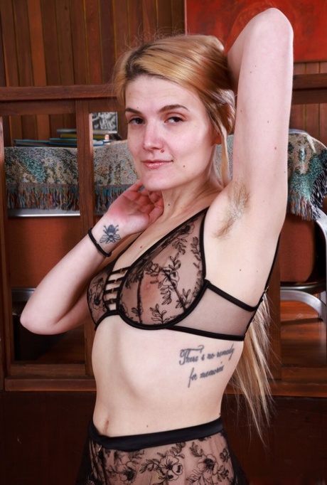 piccola matura bel pornografico Immagine