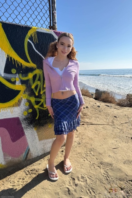solo female pornographic img
