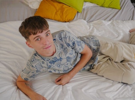 cute gay hd pic