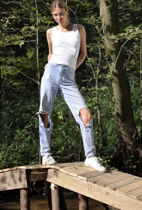 dospívající modelka nejlépe nahá galerie