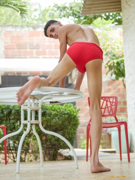 gay feet nude images