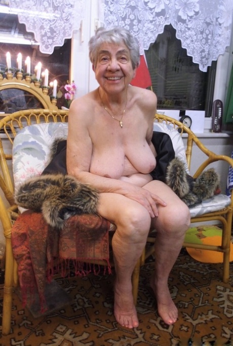 horny granny free xxx photos