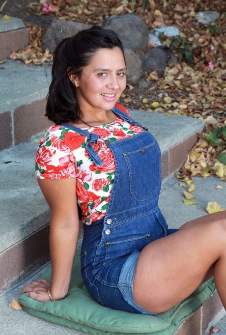 baculatá latina teenagerka xxx pěkná galerie