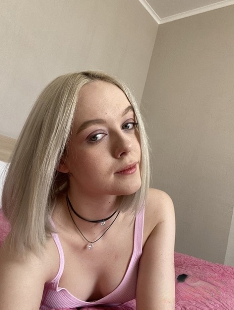 blonde amateur art porn pic