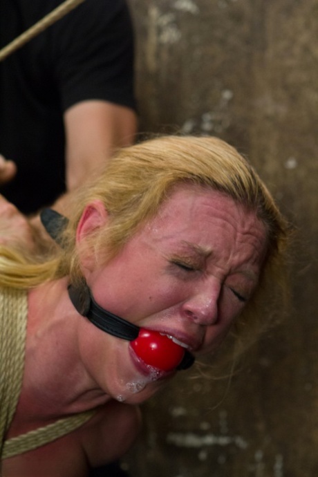 gordita bdsm arriba gratis galería