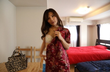 milf japonesa pornográfico legal foto