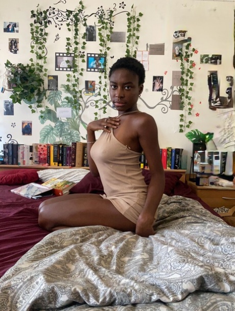 beautiful black free porn gallery