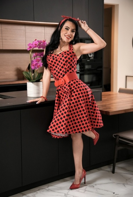 milf jurk pornografische hd galerij