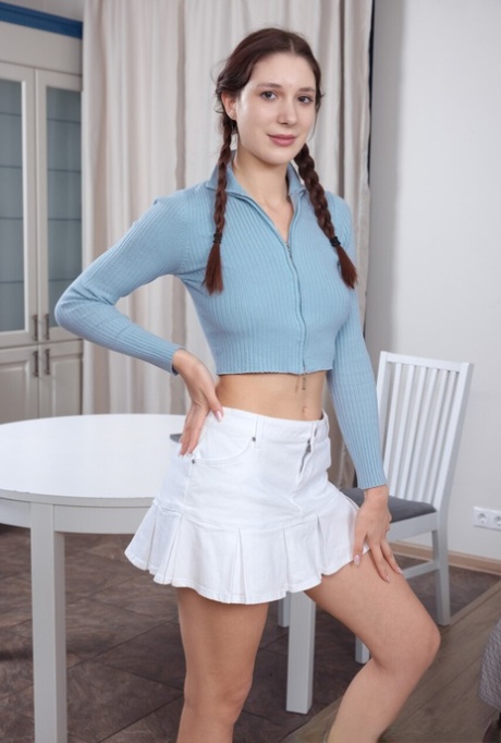 adolescente morena pornográfico exclusivo imagem
