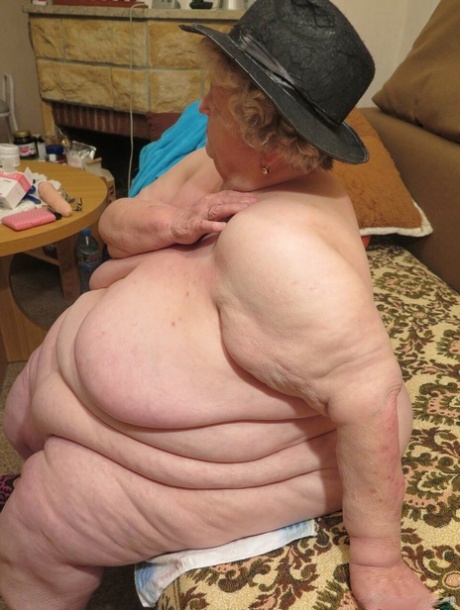 granny over 70 nudes galleries