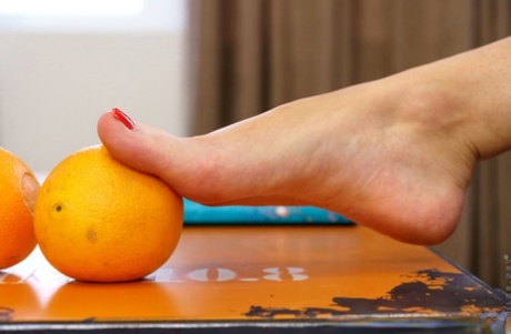 college feet sex photos
