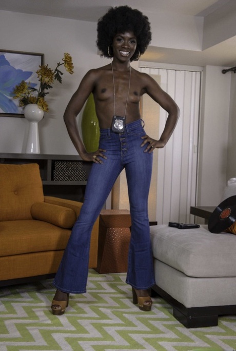 ebony jeans exclusive photo