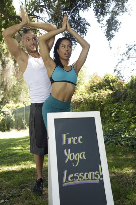 yoga erotic pics