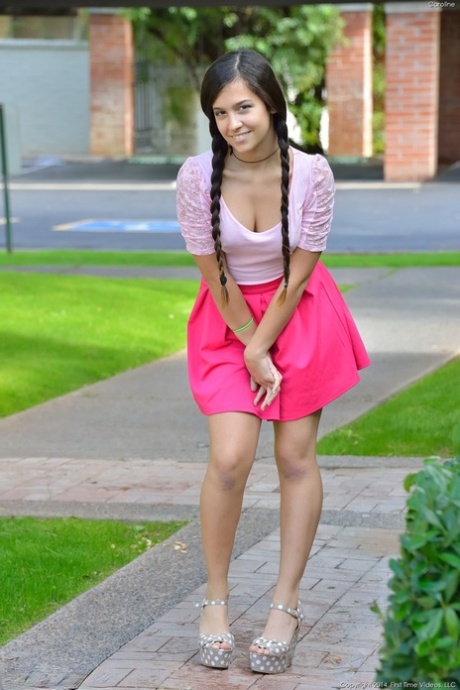 latina skirt beautiful pics