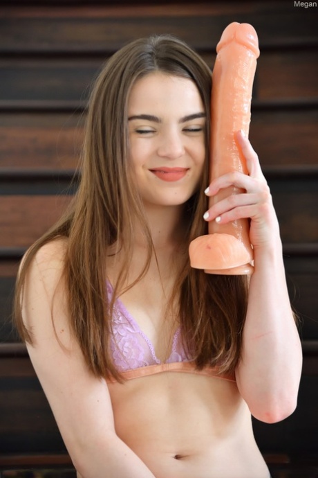 huge dildo hot nude galleries