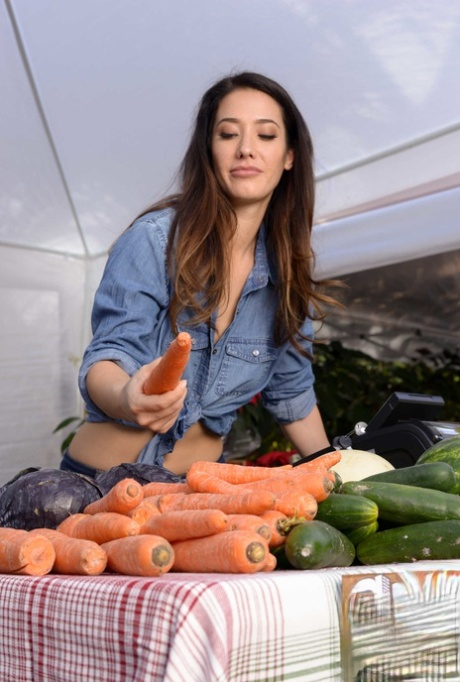 farm art nude picture
